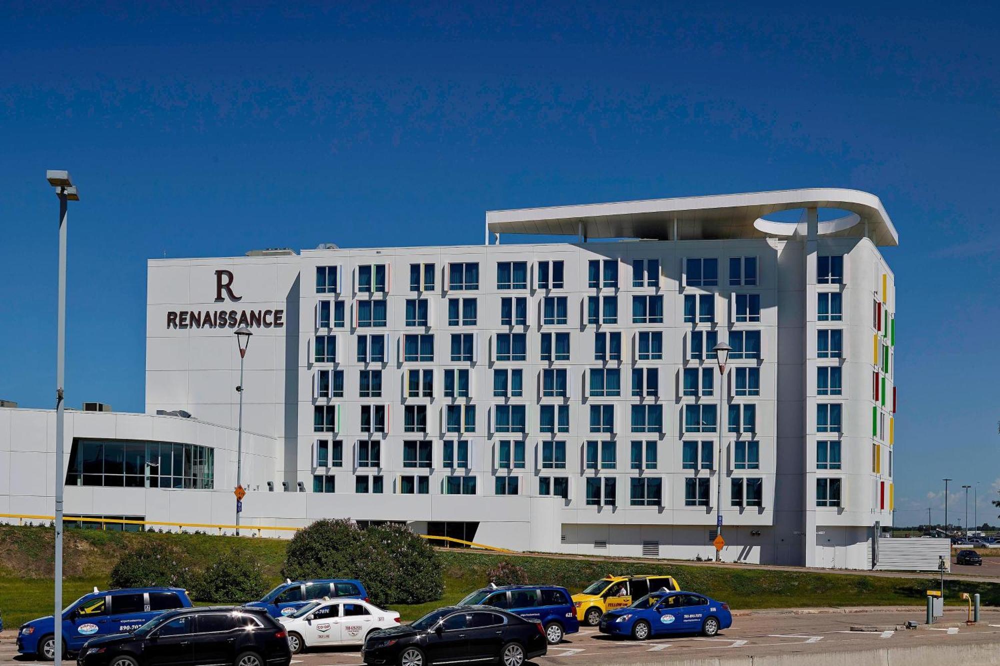 ניסקו Renaissance Edmonton Airport Hotel מראה חיצוני תמונה